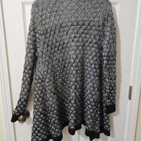 Time and Tru XXL Grey and Black Sweater - Picture 2 of 4